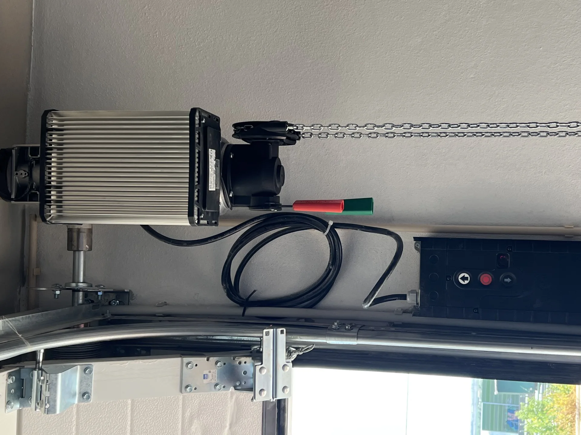 Automatismo para portão de correr instalado pela Mundiporta