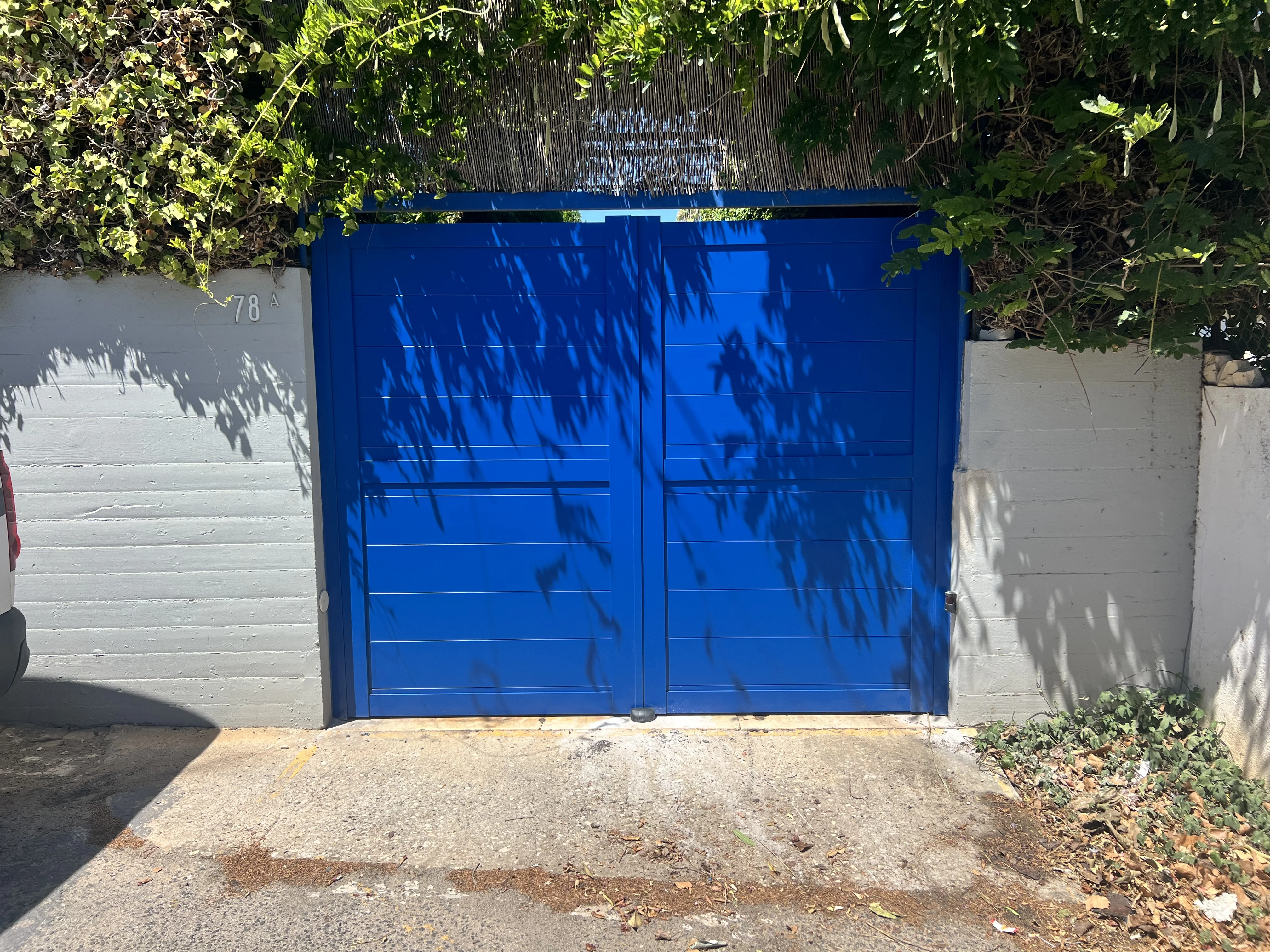 Portal alumínio azul Cascais