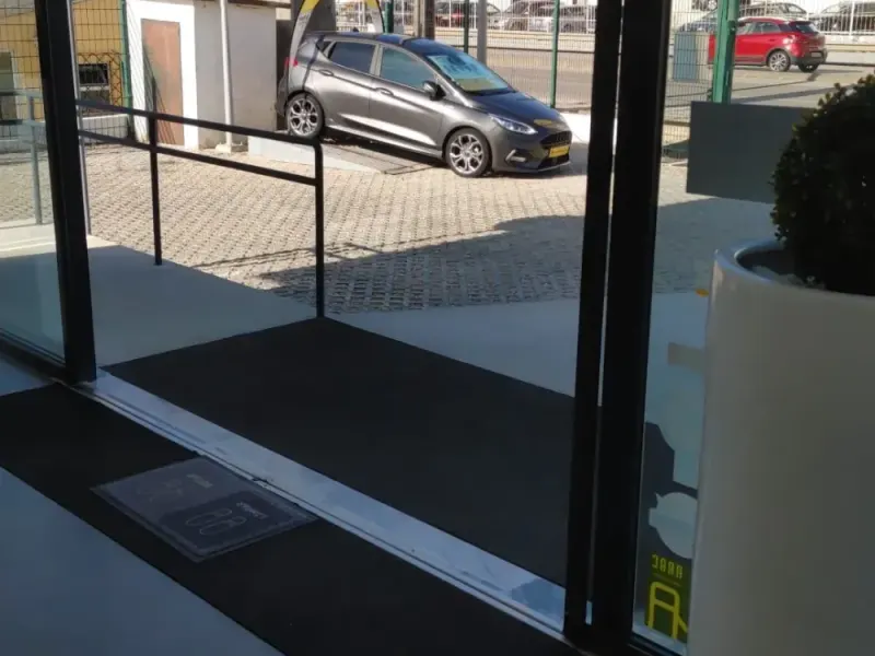 Porta automática vidro com detetor de presença