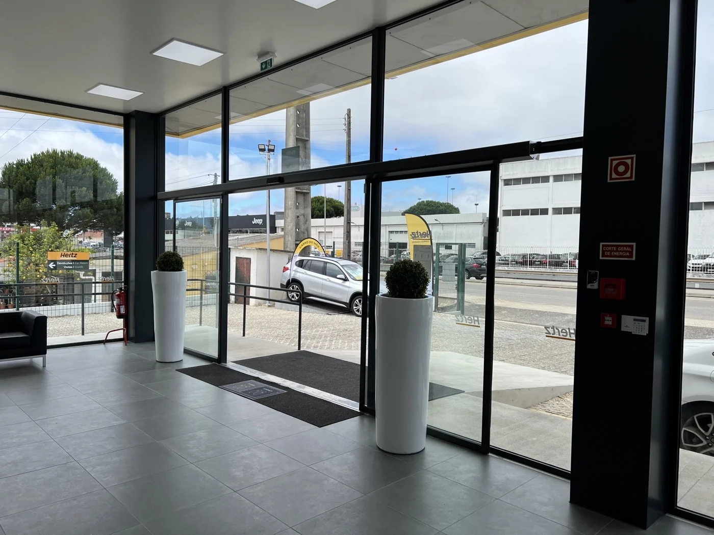 Porta automática vidro instalada Mundiporta Lisboa
