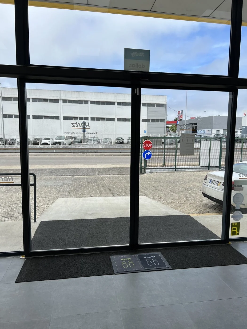 Porta automática vidro instalada Mundiporta Lisboa